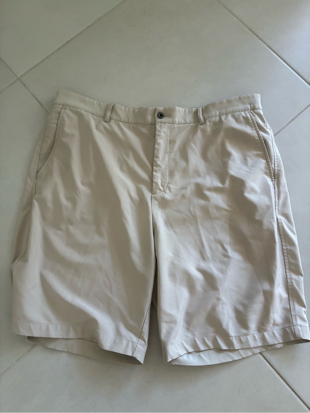 Men's dunning Performance tan Golf Shorts - Classic Fit euc 38